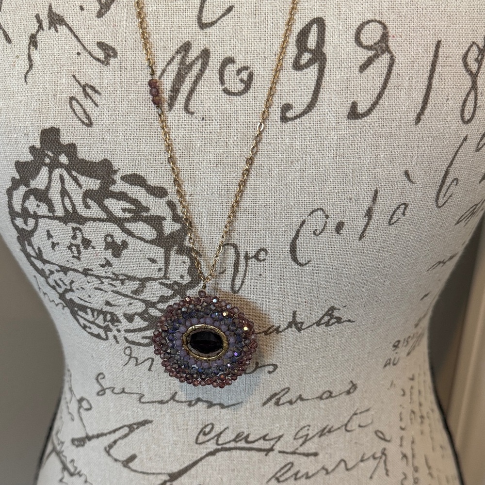 Chic Gold and Purple Pendant Necklace